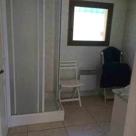 T2 Independant Dans Mas Isole Σαιντ-Μαξίμ